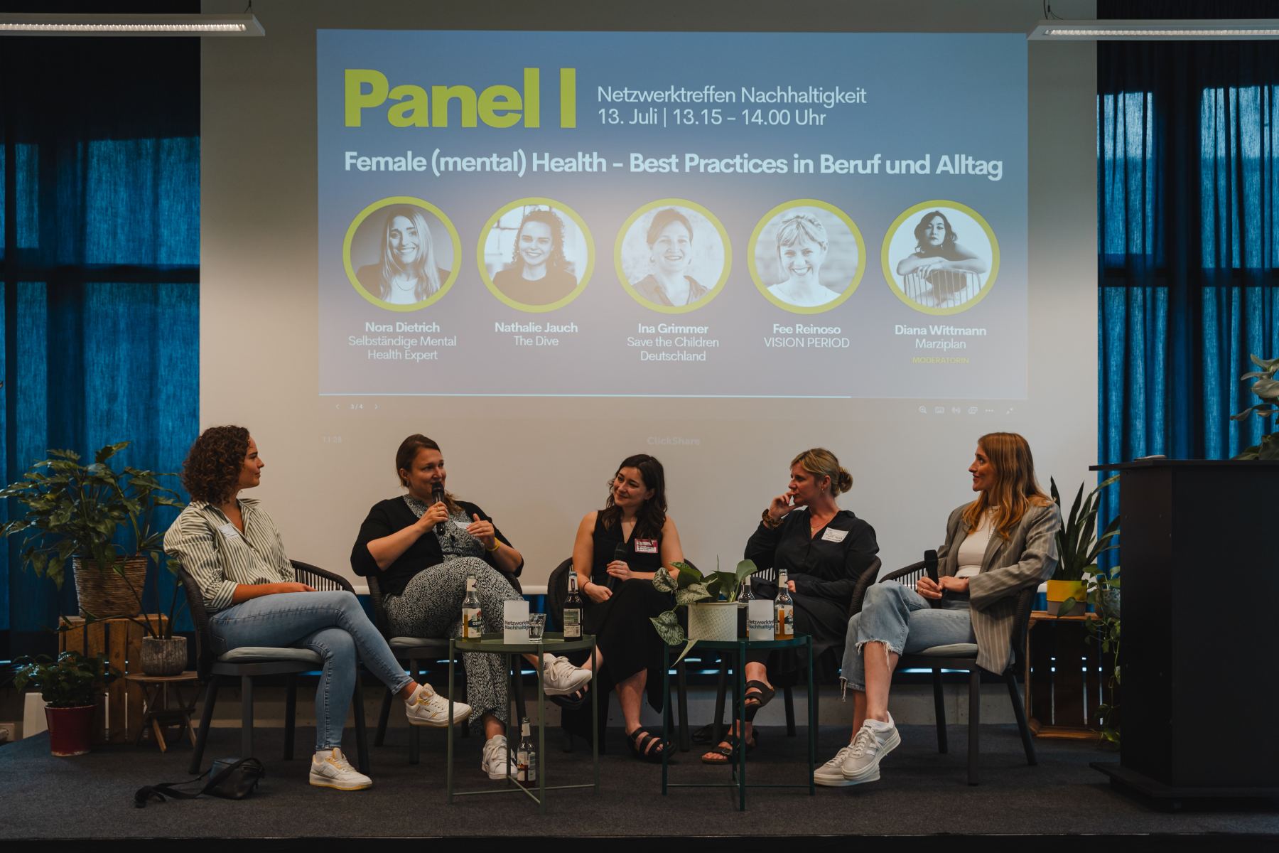Panel-Diskussion beim Netzwerktreffen Nachhaltigkeit vor Publikum